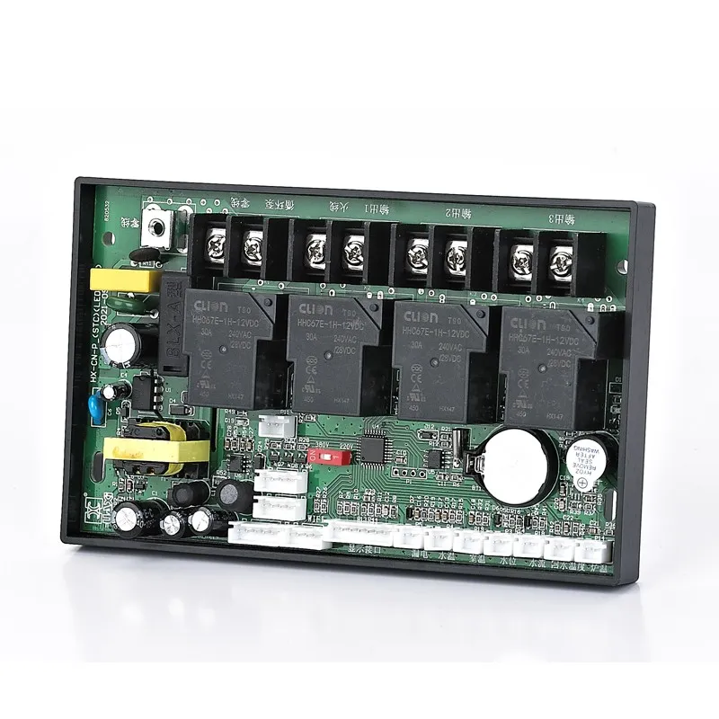 Qual é a função principal de um controlador de caldeira de aquecimento elétrico?